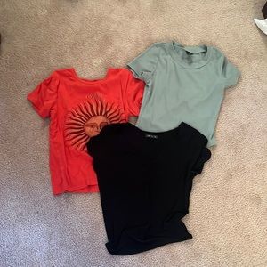 Bundle of 3 crop tops short sleeve size xs